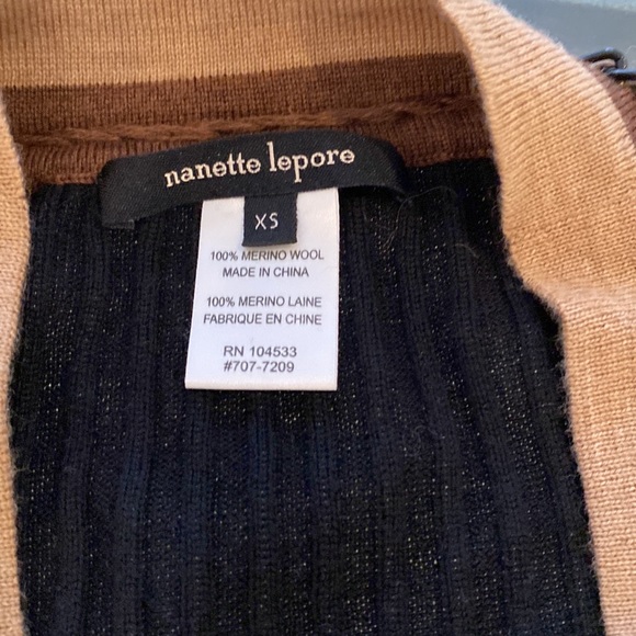Nanette Lepore 100% merino sweater - Picture 2 of 6